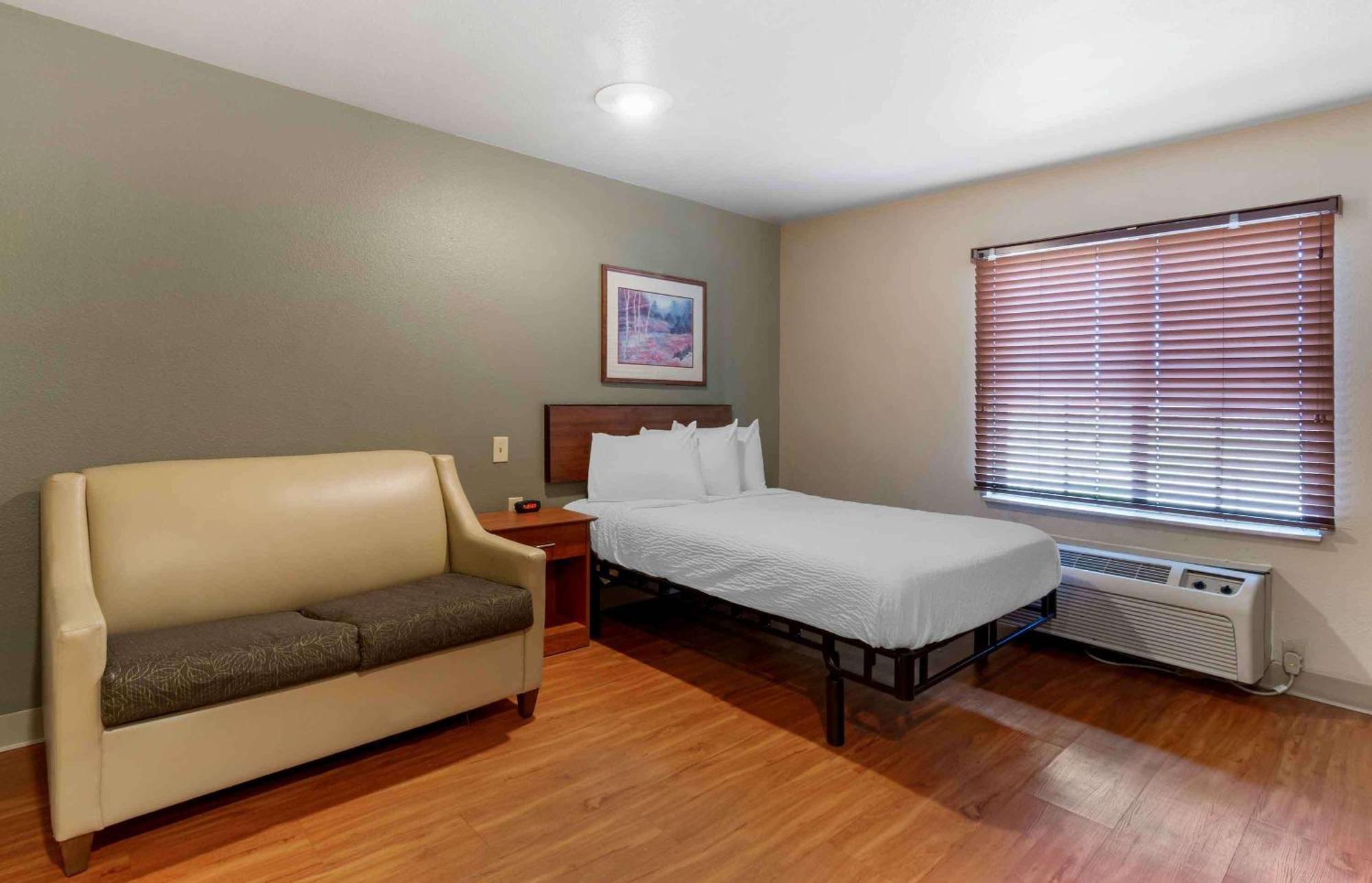 Extended Stay America Select Suites - Kansas City - South - I-49 외부 사진