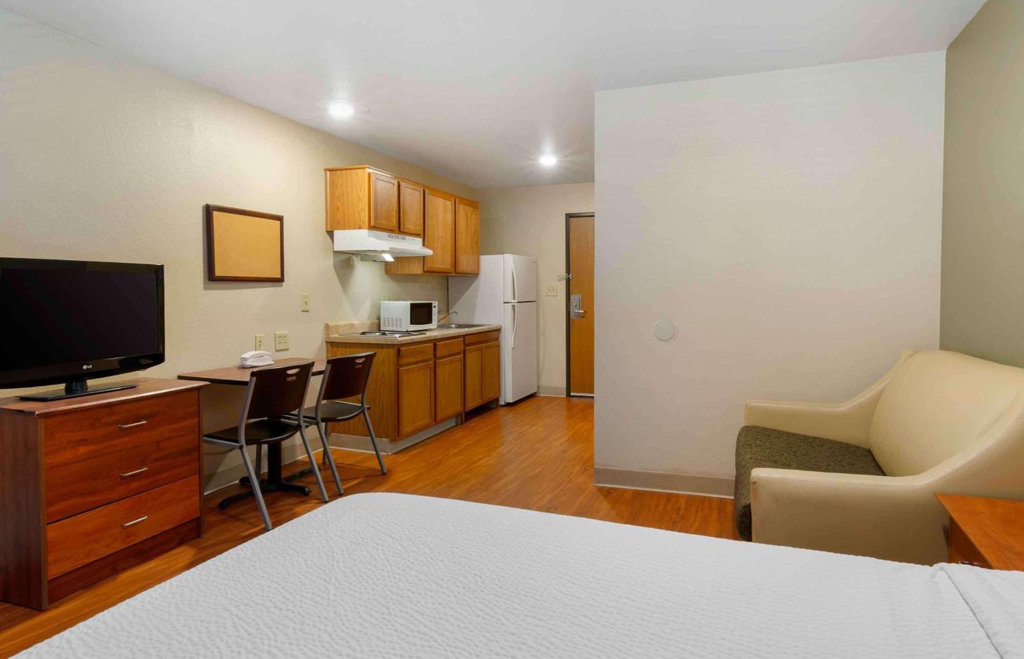 Extended Stay America Select Suites - Kansas City - South - I-49 외부 사진