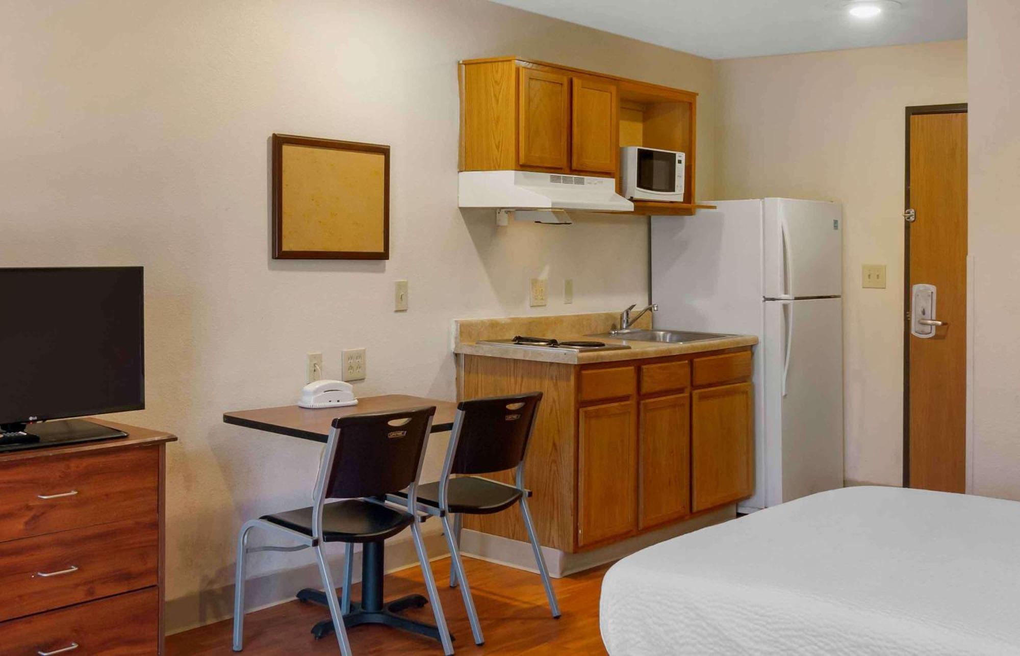 Extended Stay America Select Suites - Kansas City - South - I-49 외부 사진