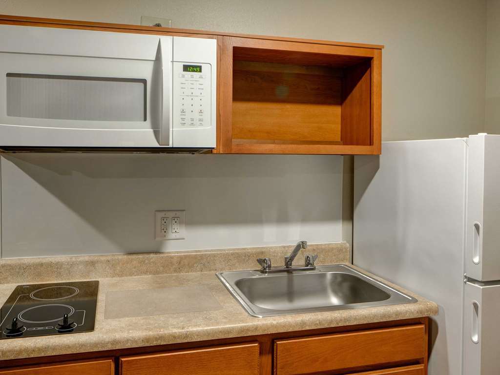 Extended Stay America Select Suites - Kansas City - South - I-49 객실 사진