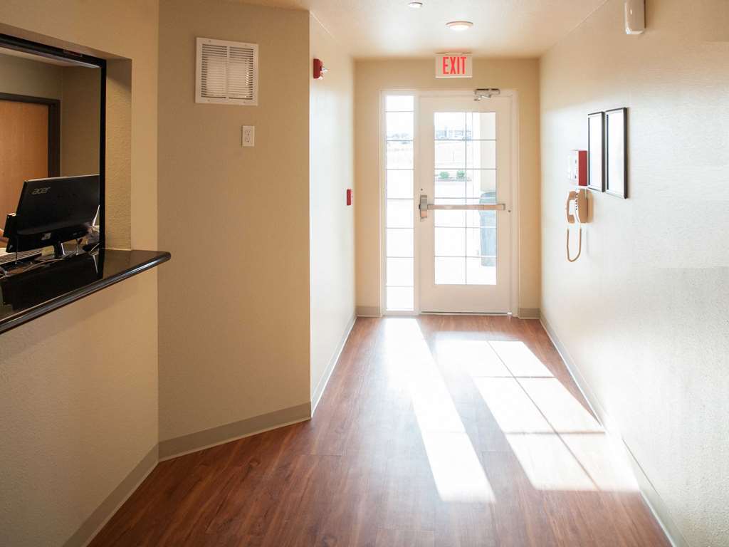 Extended Stay America Select Suites - Kansas City - South - I-49 내부 사진